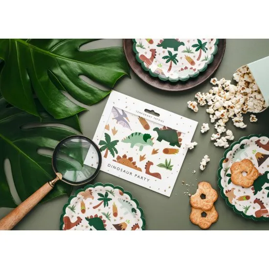 Pappteller mit Dinosaurier-Motiv peppen jede Party auf.