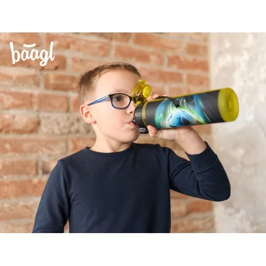 Tritan-Flasche Football 700 ml mit verschließbarem Deckel und Schlaufe