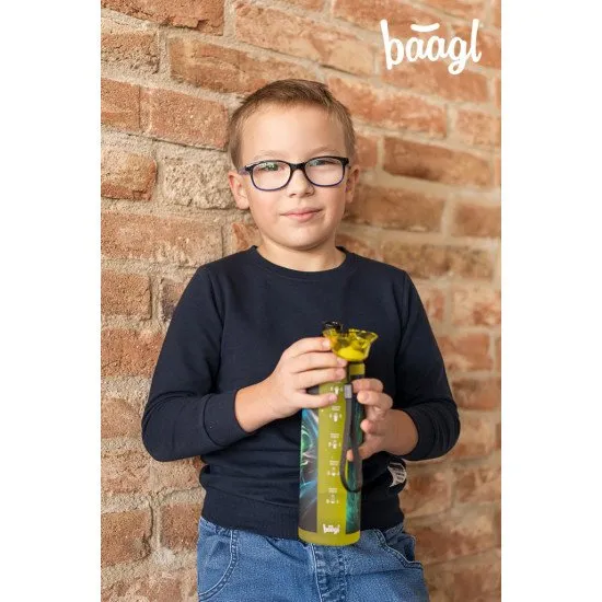 Tritan-Flasche Football 700 ml mit verschließbarem Deckel und Schlaufe