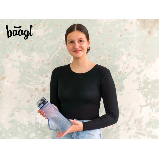 Tritanflasche Dast Blue 800 ml mit verschließbarem Deckel und Sieb für Fruchtgetränke – ideal für Schule und Ausflüge.