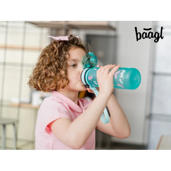 Tritan-Flasche für Kinder mit dem Regenbogen-Motiv der Marke BAAGL