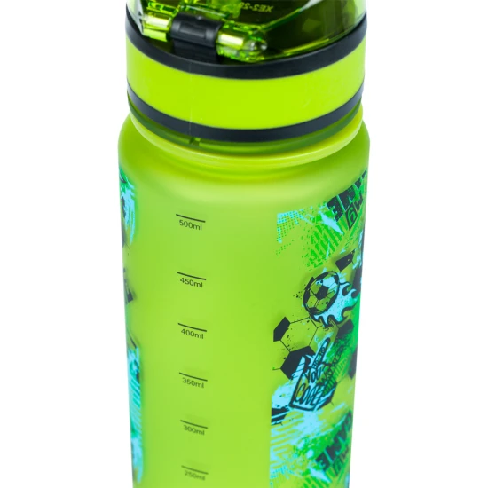 Tritan-Flasche für Kinder mit dem Football Game-Motiv von BAAGL