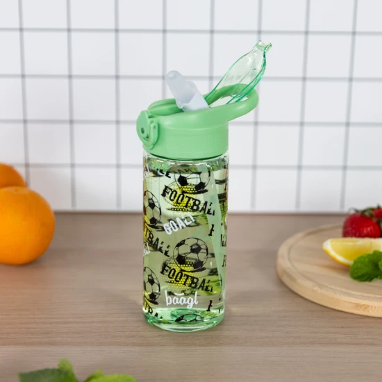 Tritan-Trinkflasche mit Strohhalm – Fußball 500 ml, BPA-frei, praktisch und robust für Schulkinder und Sportler.