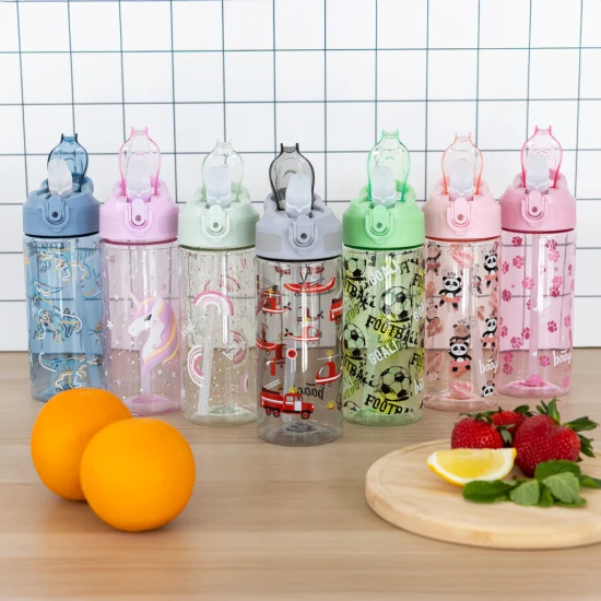 Tritan-Trinkflasche mit Strohhalm Regenbogen Einhorn 500 ml