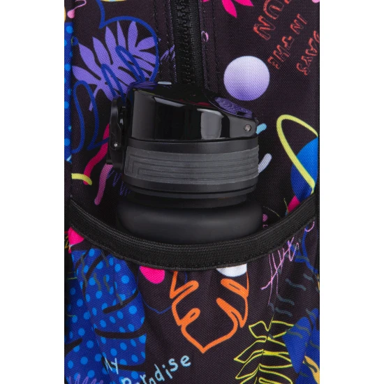 Schulranzen Coolpack Prime Stitch Black mit zwei Fächern und gepolsterten Schultergurten.