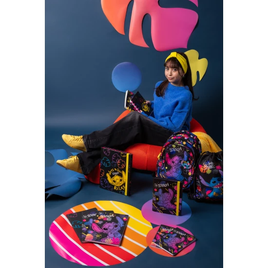 Stitch Schwarze Sporttasche mit Stitch-Illustration, Pastellfarben und doppeltem Kordelzug zum Tragen