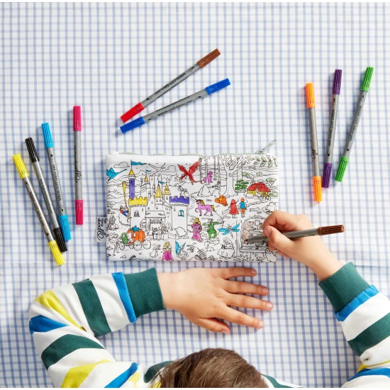 Märchen- & Legenden-Federmäppchen zum Ausmalen mit Filzstiften von eatsleepdoodle