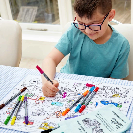 Weltkarten-Malvorlage mit Eatsleepdoodle-Markern