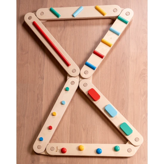 Montessori Sensorischer Balanceparcours aus Holz 14 Teile Montessori Sensorischer Balanceparcours aus Holz 14 Teile – Family Nation FN-MONT-BAL-1