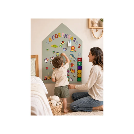 MagneKids Magnetische Wandtafel Haus Salbeigrün 70 x 44 cm – Family Nation FN-MONT-MKIDS-H70-SAGE