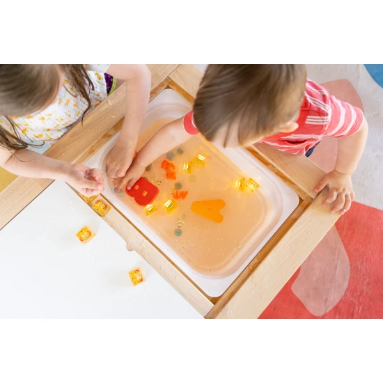 Glo Pals Sensory Glowing Cubes Daniel Tiger, leuchtende Würfel für das Bad für Kinder, leuchten im Wasser.