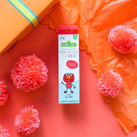 Glo Pals Sensory Glowing Cubes Elmo, leuchtende Würfel für das Bad für Kinder, leuchten im Wasser.