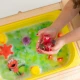 Glo Pals Sensory Glowing Cubes Elmo, leuchtende Würfel für das Bad für Kinder, leuchten im Wasser.