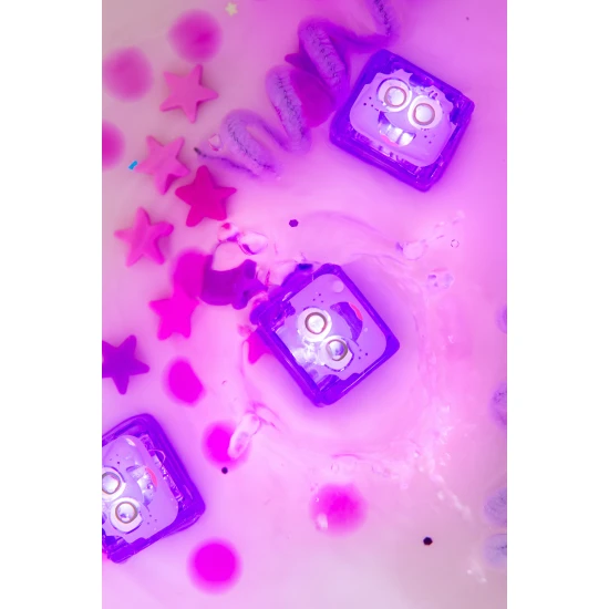 Glo Pals Sensory Glowing Cubes Lumi, leuchtende Würfel für das Bad für Kinder, leuchten im Wasser.