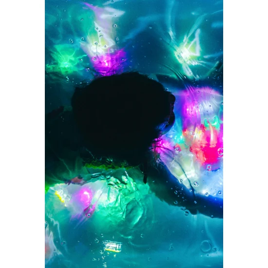 Glo Pals Sensory Glowing Cubes Blair, leuchtende Würfel für das Bad für Kinder, leuchten im Wasser.