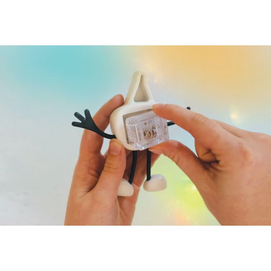 Glo Pals Set Party Pal-Figur und 2 sensorische Wasserwürfel – ein leuchtendes Badespielzeug für Kinder.