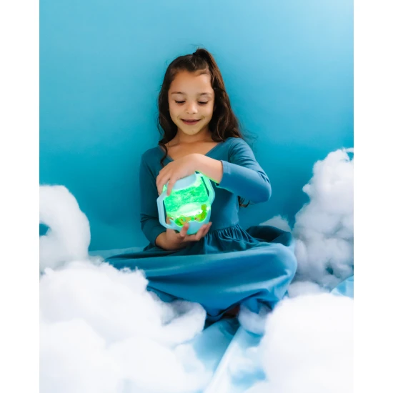 Glo Pals Sensory Bottle Frosty blue: ein leuchtendes Spielzeug für Kinder mit blau Design.