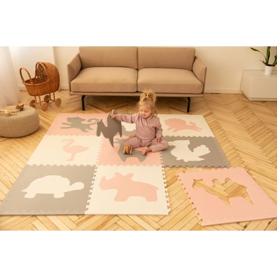 Verspielte und bequeme Puzzlematte zum Spielen und Klettern.