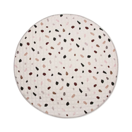 Stilvolle und praktische Matte zum Spielen zu Hause und im Freien.