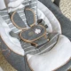 Umwandelbare Reiseschaukel mit Melodie Bella Teddy™ 0M+ bis 9 kg Umwandelbare Reiseschaukel mit Melodie Bella Teddy™ 0M+ bis 9 kg Ingenuity 11023-2
