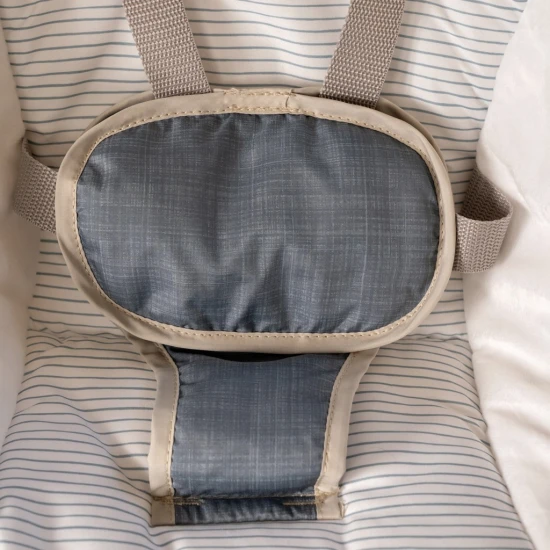 Umwandelbare Schaukel mit Melodie Swing 'n Go Chambray 0M+ bis 9kg Ingenuity 16925-1