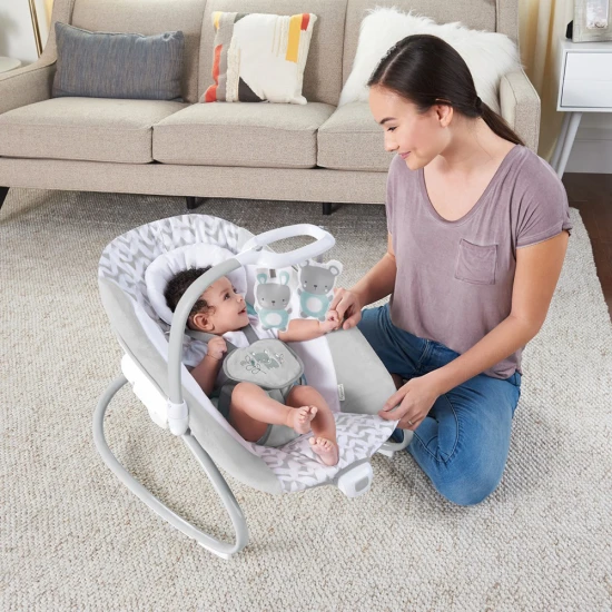 Große Schaukel mit vibrierender Wippe und Melodie USB 2-in-1 Raylan 0M+ bis 9 kg Große Schaukel mit vibrierender Wippe und Melodie USB 2-in-1 Raylan 0M+ bis 9 kg Ingenuity 11791-1