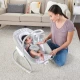 Große Schaukel mit vibrierender Wippe und Melodie USB 2-in-1 Raylan 0M+ bis 9 kg Große Schaukel mit vibrierender Wippe und Melodie USB 2-in-1 Raylan 0M+ bis 9 kg Ingenuity 11791-1