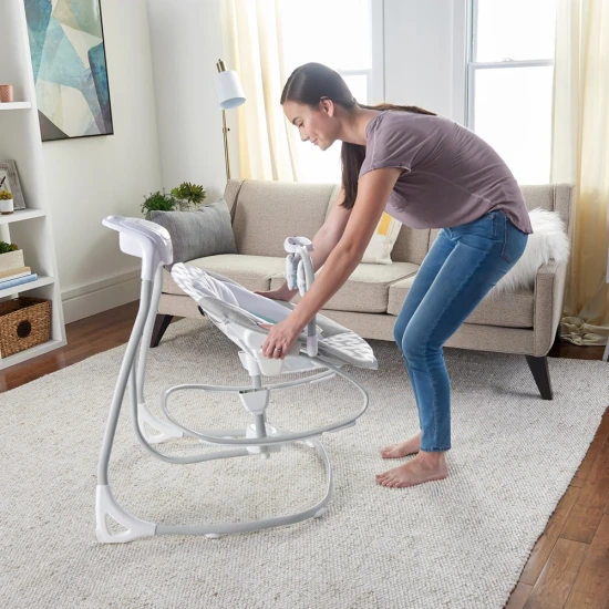 Große Schaukel mit vibrierender Wippe und Melodie USB 2-in-1 Raylan 0M+ bis 9 kg Große Schaukel mit vibrierender Wippe und Melodie USB 2-in-1 Raylan 0M+ bis 9 kg Ingenuity 11791-1