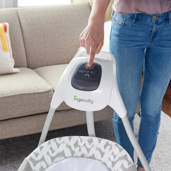 Große Schaukel mit vibrierender Wippe und Melodie USB 2-in-1 Raylan 0M+ bis 9 kg Große Schaukel mit vibrierender Wippe und Melodie USB 2-in-1 Raylan 0M+ bis 9 kg Ingenuity 11791-1