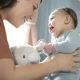 Plüsch-Beruhigungsspielzeug mit Melodien Häschen Sylvi™ 0M+ Ingenuity 12920-6