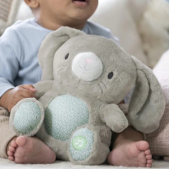 Plüsch-Beruhigungsspielzeug mit Melodien Häschen Sylvi™ 0M+ Ingenuity 12920-6