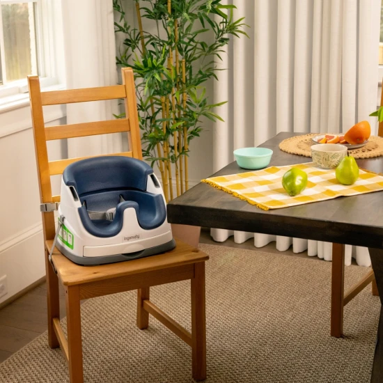 2-in-1-Sitzverkleiner für Stühle Baby Base™ Night Sky 6M+ bis 15 kg 2-in-1-Sitzverkleiner für Stühle Baby Base™ Night Sky 6M+ bis 15 kg Ingenuity 16727-2