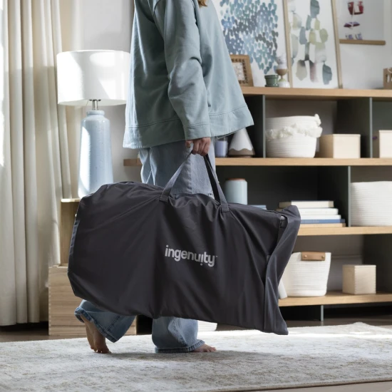 Vibrierende Massagewippe mit Melodie Happy Belly™ Rock-to-Bounce Chambray 0M+ bis 9 kg Vibrierende Massagewippe mit Melodie Happy Belly™ Rock-to-Bounce Chambray 0M+ bis 9 kg Ingenuity 16854-2