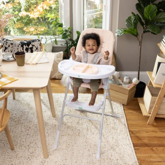 Klappbarer Hochstuhl Sun Valley™ Pink 6M+ bis 15 kg Klappbarer Hochstuhl Sun Valley™ Pink 6M+ bis 15 kg Ingenuity 16989-1
