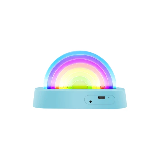 Die tanzende Regenbogenlampe in Blau wechselt im Rhythmus der Musik ihre Farbe.