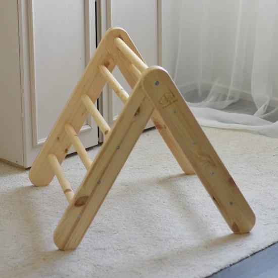 Holzleiter mit Rutsche und Kletterwand 2in1 Holzleiter mit Rutsche und Kletterwand 2in1 – MeowBaby