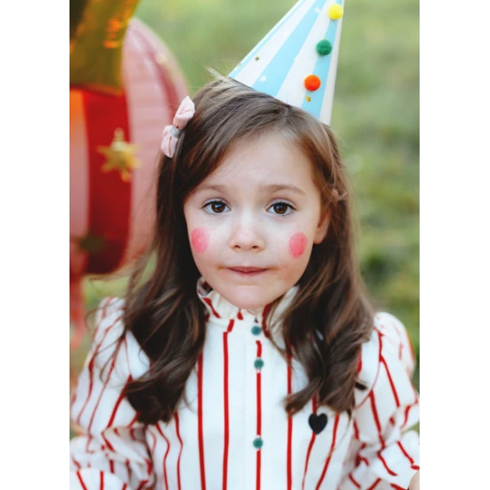 Partyhüte für kleine Geburtstagskinder.