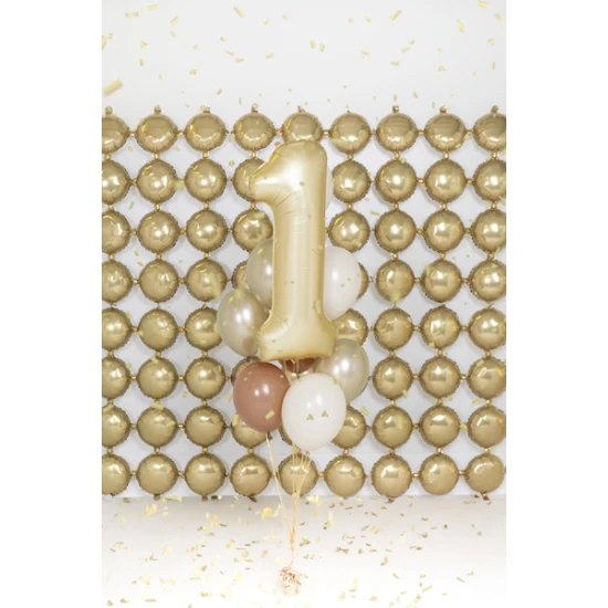 Ein eleganter Ballon zum 1. Geburtstag – mit goldenen Sternen