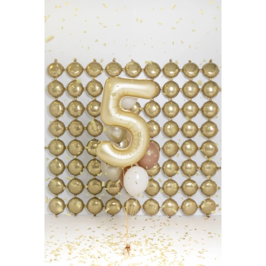Eleganter Ballon zum 5. Geburtstag – mit goldenen Sternen