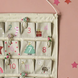 Adventskalender Wand