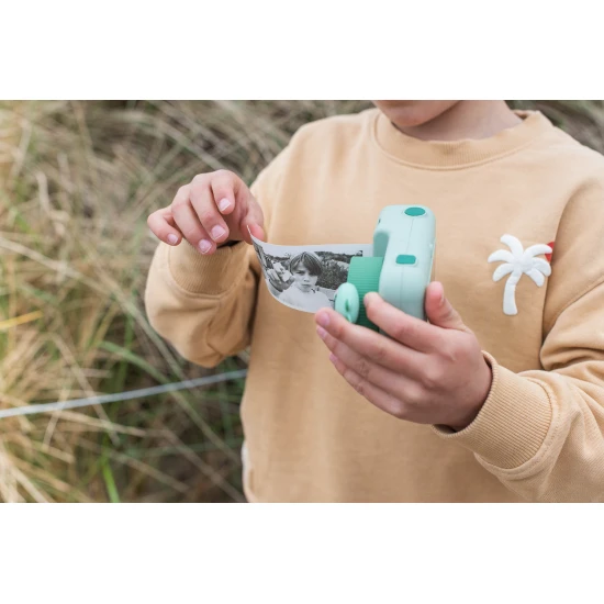 Sofortbildkamera für Kinder mit der Möglichkeit, Fotos auszudrucken.