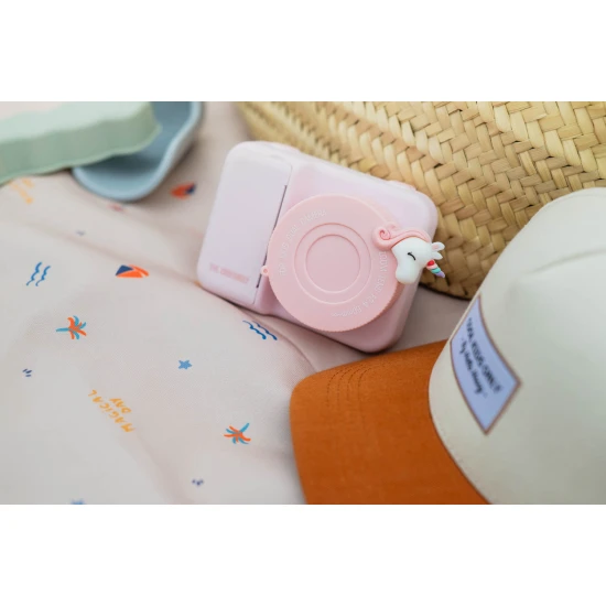 Sofortbildkamera für Kinder mit der Möglichkeit, Fotos auszudrucken.