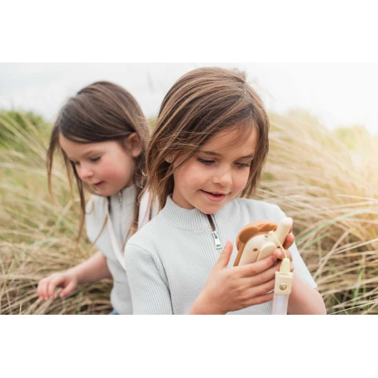 Das Kinderradio-Set von Zoofamily enthält 2 Radios.