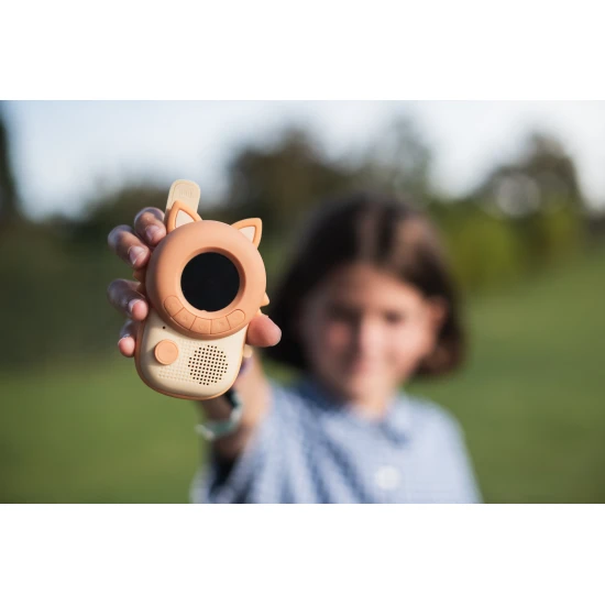 Das Kinderradio-Set von Zoofamily enthält 2 Radios.