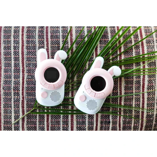 Das Kinderradio-Set von Zoofamily enthält 2 Radios.