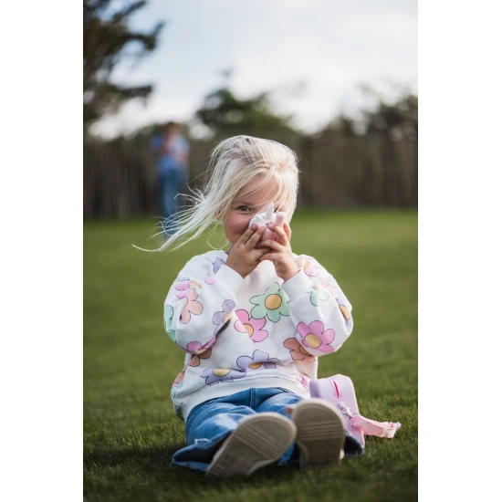 Das Kinderradio-Set von Zoofamily enthält 2 Radios.