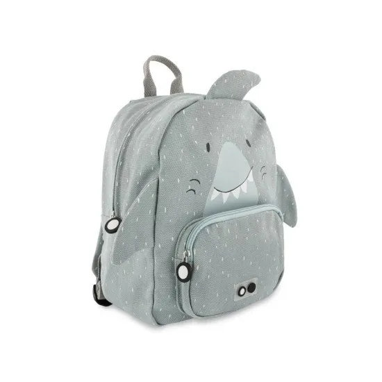 Blauer Kinderrucksack mit Hai-Motiv.