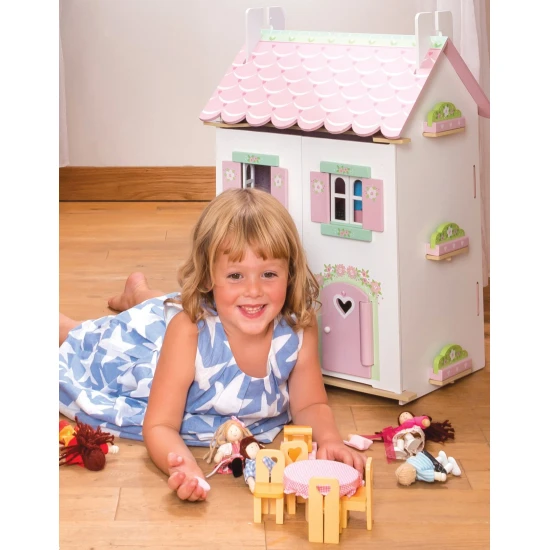 Luxuriöses, zweistöckiges, handbemaltes Puppenhaus mit 37 Möbelstücken