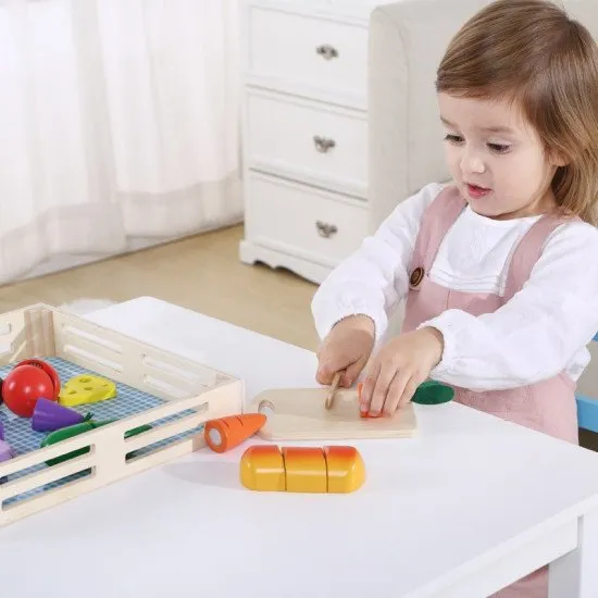 Gemüseschneidebrett aus Holz für Kinder