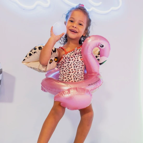 Aufblasbares Kinderrad Swim Essentials mit Flamingo-Design in der Farbe Pink – Durchmesser 55 cm